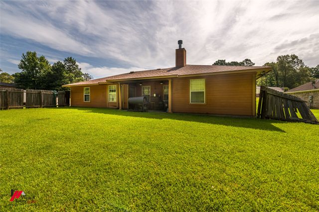3002 Long Pines Drive, Shreveport, LA 71119