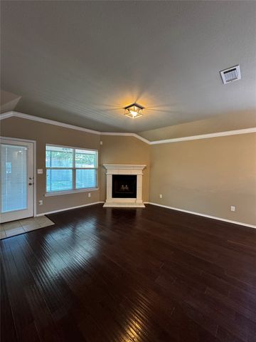 4548 Fern Valley Drive, Fort Worth, TX 76244