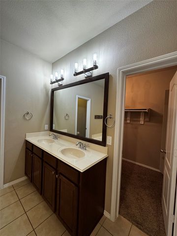 4548 Fern Valley Drive, Fort Worth, TX 76244