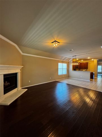 4548 Fern Valley Drive, Fort Worth, TX 76244