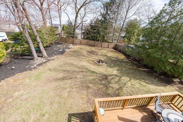 38 Hapgood Rd, Worcester, MA 01605