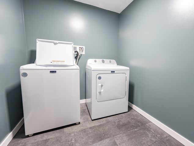 38 Hapgood Rd, Worcester, MA 01605