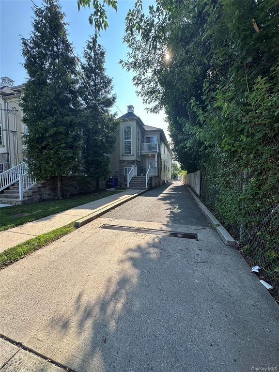342 Union Avenue, Staten Island, NY 10303
