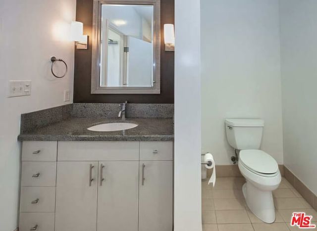 3810 Wilshire Boulevard 1012, Los Angeles, CA 90010