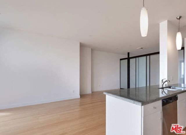 3810 Wilshire Boulevard 1012, Los Angeles, CA 90010