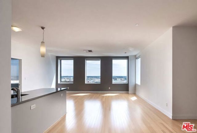 3810 Wilshire Boulevard 1012, Los Angeles, CA 90010