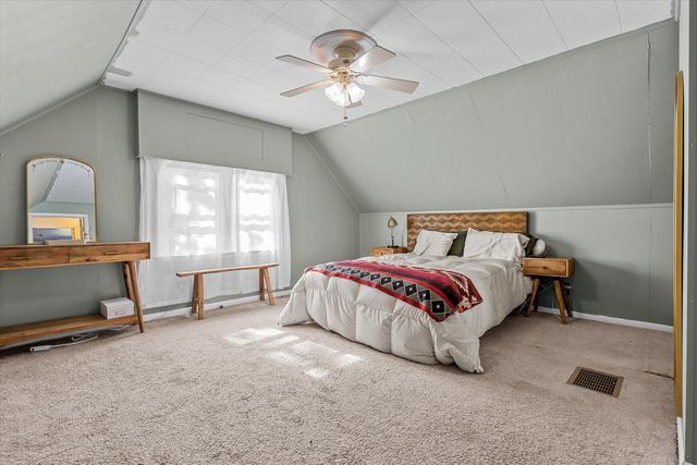 3018 N 74th STREET, Milwaukee, WI 53210