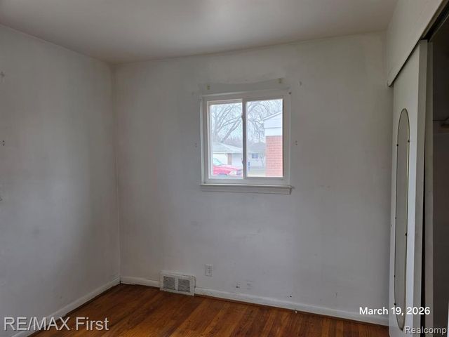 25063 Campbell Avenue, Warren, MI 48089