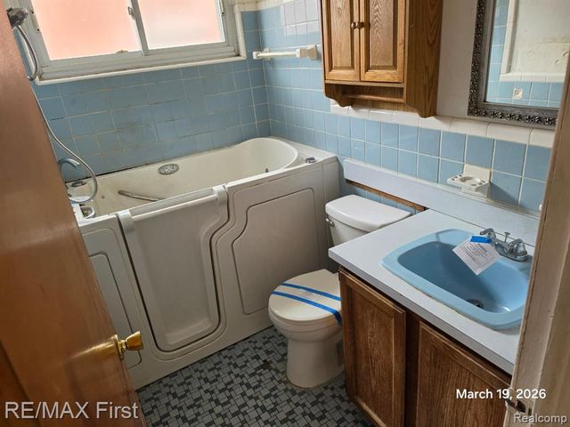 25063 Campbell Avenue, Warren, MI 48089