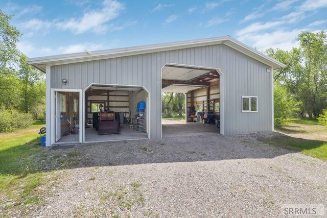 416 E 700 N, Firth, ID 83236