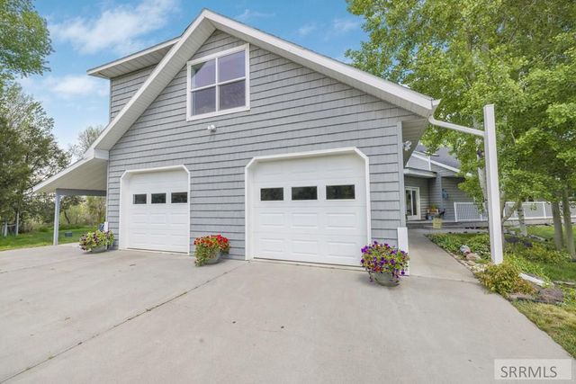 416 E 700 N, Firth, ID 83236