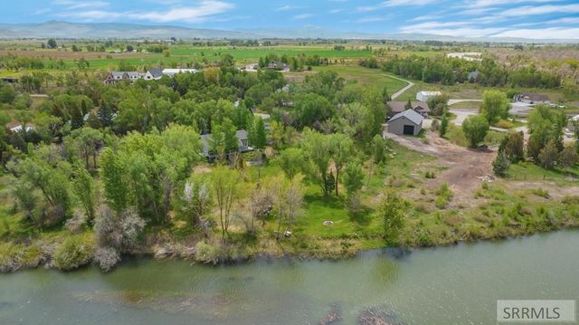 416 E 700 N, Firth, ID 83236