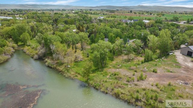 416 E 700 N, Firth, ID 83236
