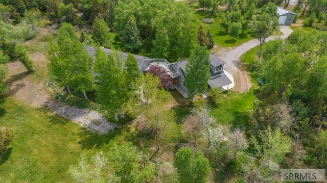 416 E 700 N, Firth, ID 83236