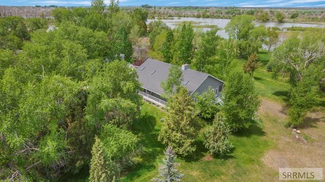 416 E 700 N, Firth, ID 83236