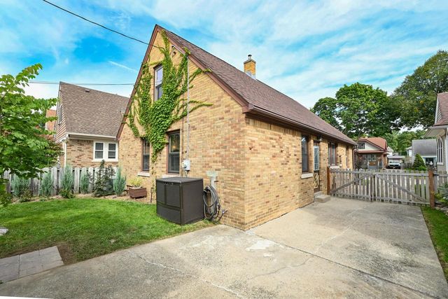 2563 N 71st STREET, Milwaukee, WI 53213