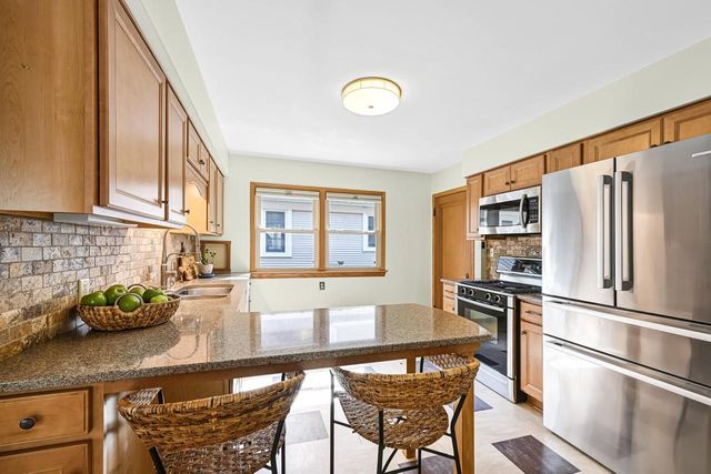 2563 N 71st STREET, Milwaukee, WI 53213
