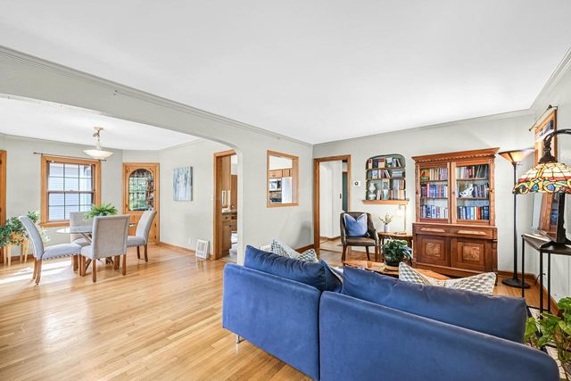 2563 N 71st STREET, Milwaukee, WI 53213
