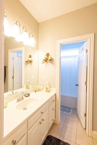 5805 41st Street, Rogers, AR 72758