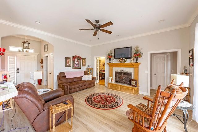 5805 41st Street, Rogers, AR 72758