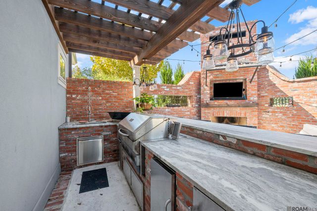 2232 Rouzan Ave, Baton Rouge, LA 70808