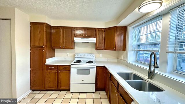 1727 JACOBS MEADOW DR, Severn, MD 21144