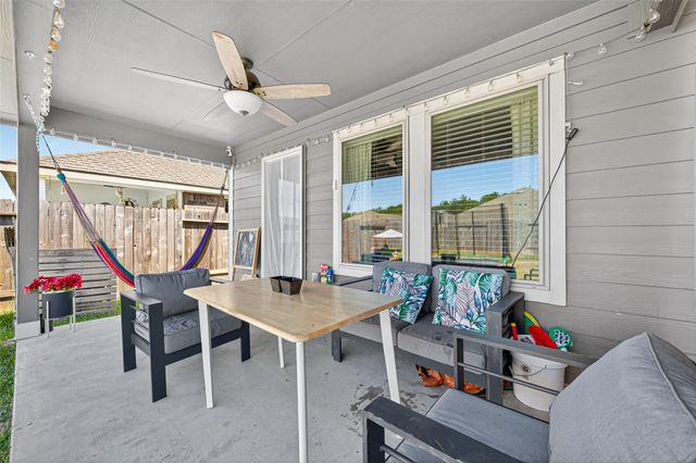 22121 Oakland Meadows Lane, New Caney, TX 77357