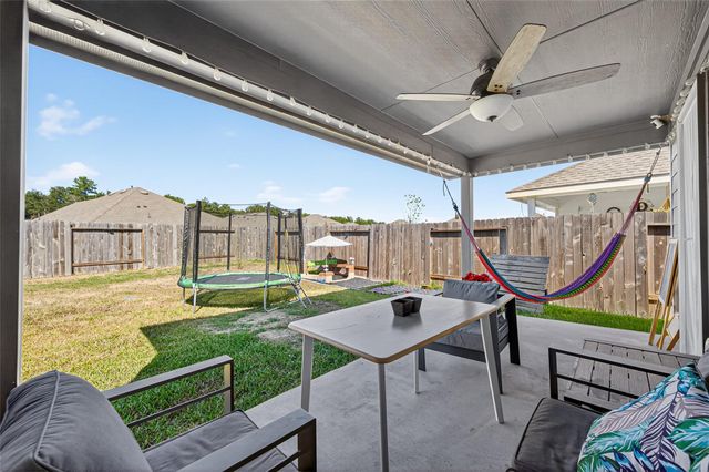 22121 Oakland Meadows Lane, New Caney, TX 77357