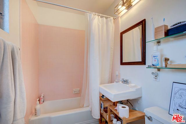 555 AGATE Street, Laguna Beach, CA 92651