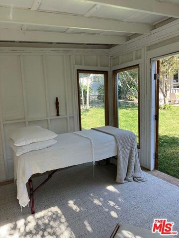 555 AGATE Street, Laguna Beach, CA 92651