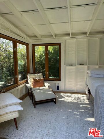 555 AGATE Street, Laguna Beach, CA 92651