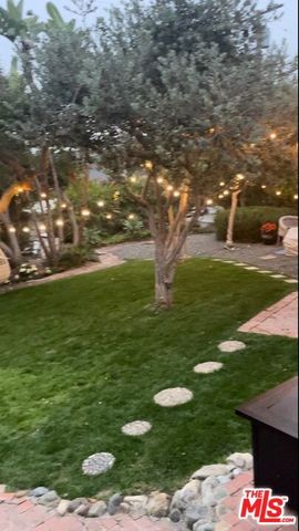 555 AGATE Street, Laguna Beach, CA 92651