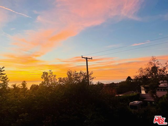 555 AGATE Street, Laguna Beach, CA 92651