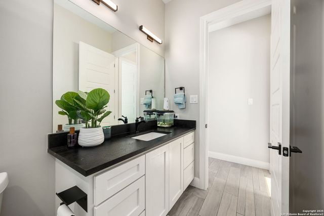 1848 Private Road 2771, Mico, TX 78056