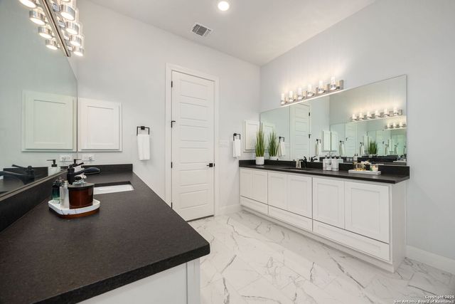 1848 Private Road 2771, Mico, TX 78056