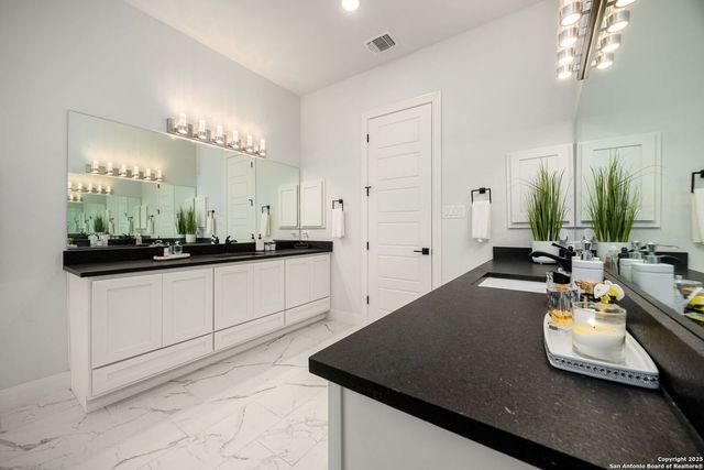 1848 Private Road 2771, Mico, TX 78056