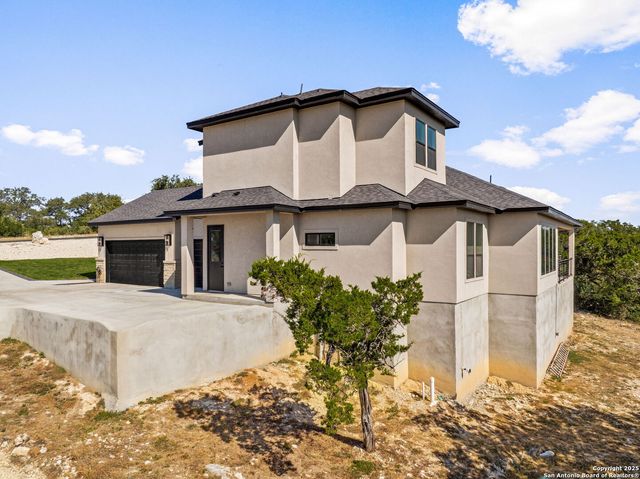 1848 Private Road 2771, Mico, TX 78056