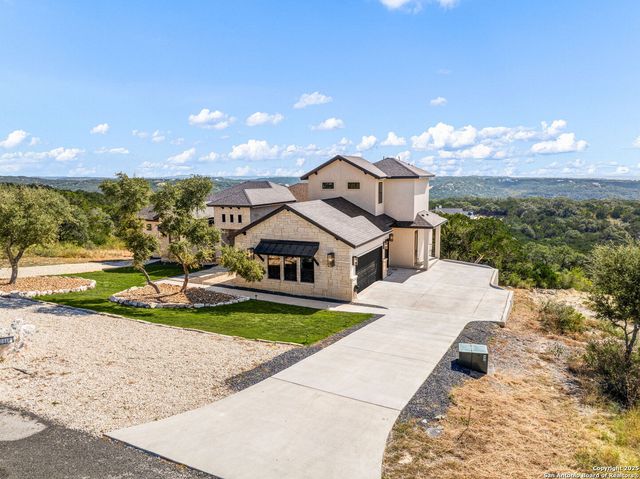 1848 Private Road 2771, Mico, TX 78056