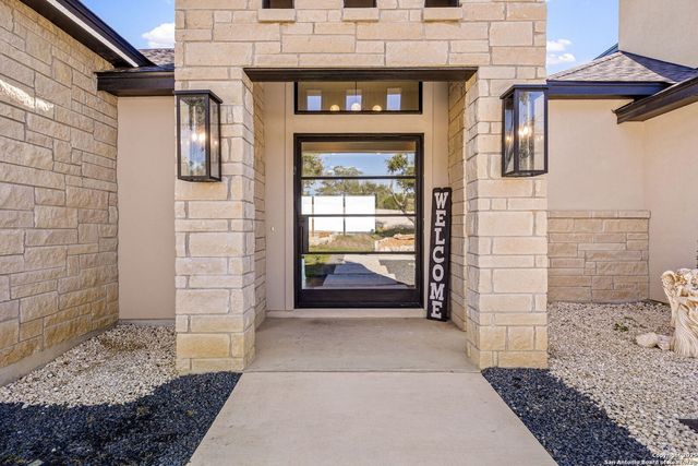 1848 Private Road 2771, Mico, TX 78056