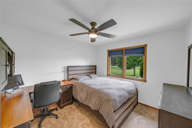 904 Pleasant Street SE, Bondurant, IA 50035