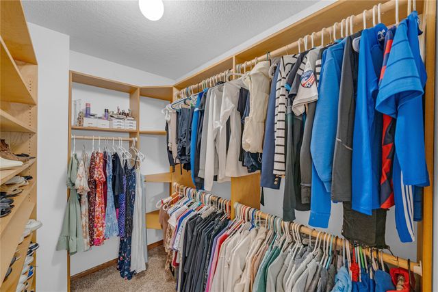 904 Pleasant Street SE, Bondurant, IA 50035