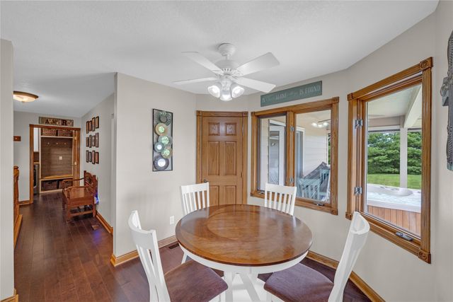 904 Pleasant Street SE, Bondurant, IA 50035