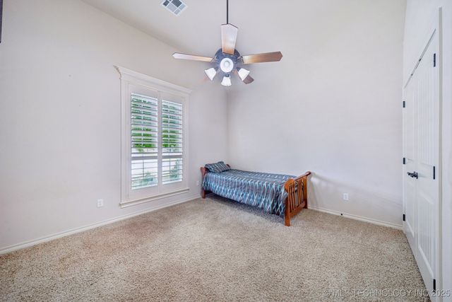 2717 E 140th Place S, Bixby, OK 74008