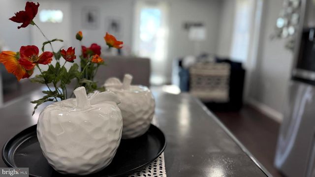 943 COLUMBUS RD, Burlington, NJ 08016