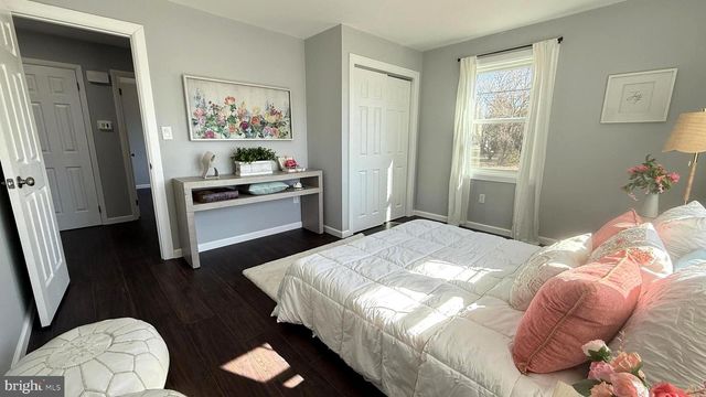 943 COLUMBUS RD, Burlington, NJ 08016