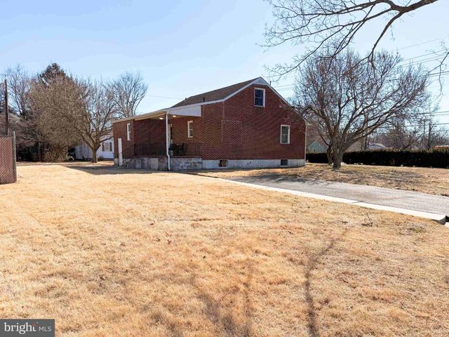 943 COLUMBUS RD, Burlington, NJ 08016