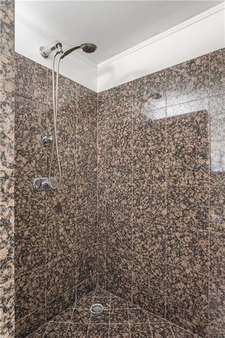 3060 PHARR Court N 422, Atlanta, GA 30305