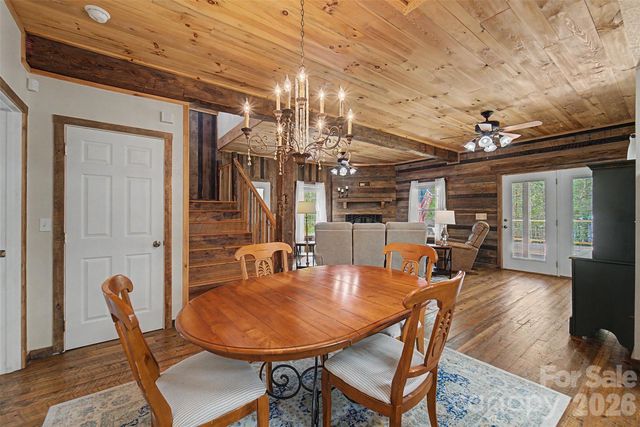 138 Hubbell Lane, Robbinsville, NC 28771