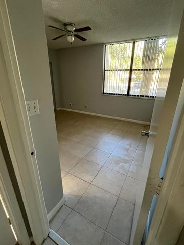 1915 Lavers Circle E E101, Delray Beach, FL 33444