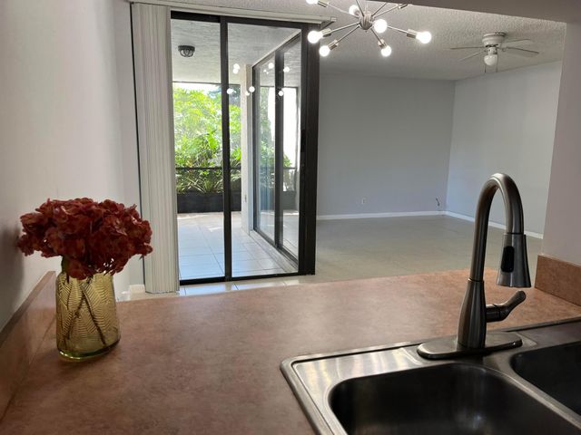 1915 Lavers Circle E E101, Delray Beach, FL 33444